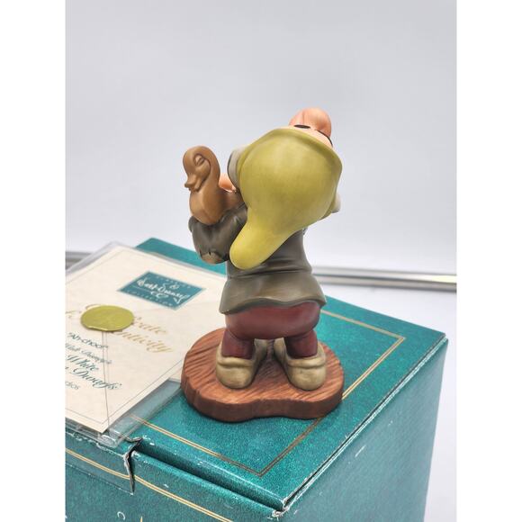 WDCC Sneezy Snow White Seven Dwarfs “Ah-Choo!” Disney Retired Vintage COA Box - Picture 6 of 16